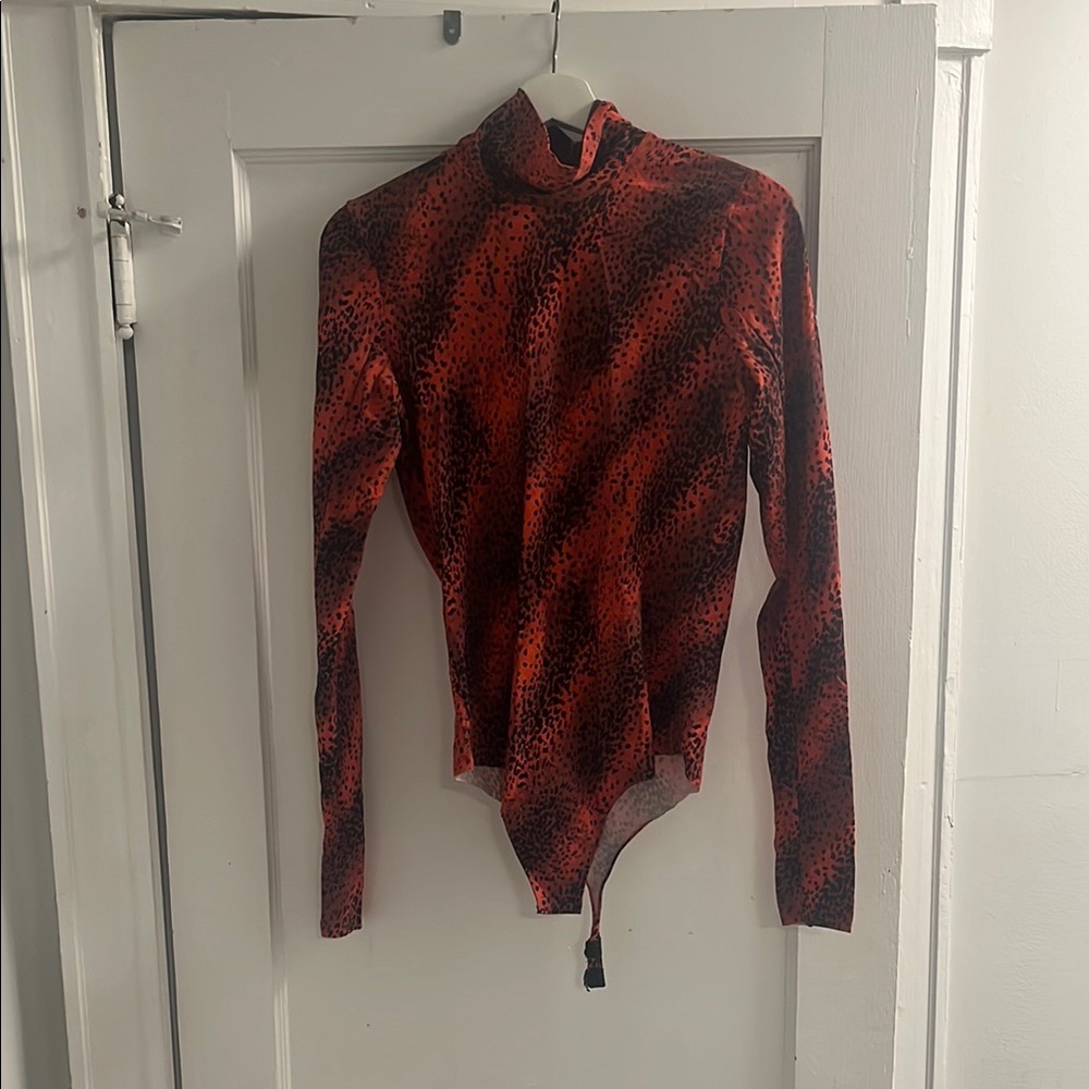 Commando Red and Black Cheetah Print Long Sleeve Fitted Bodysuit